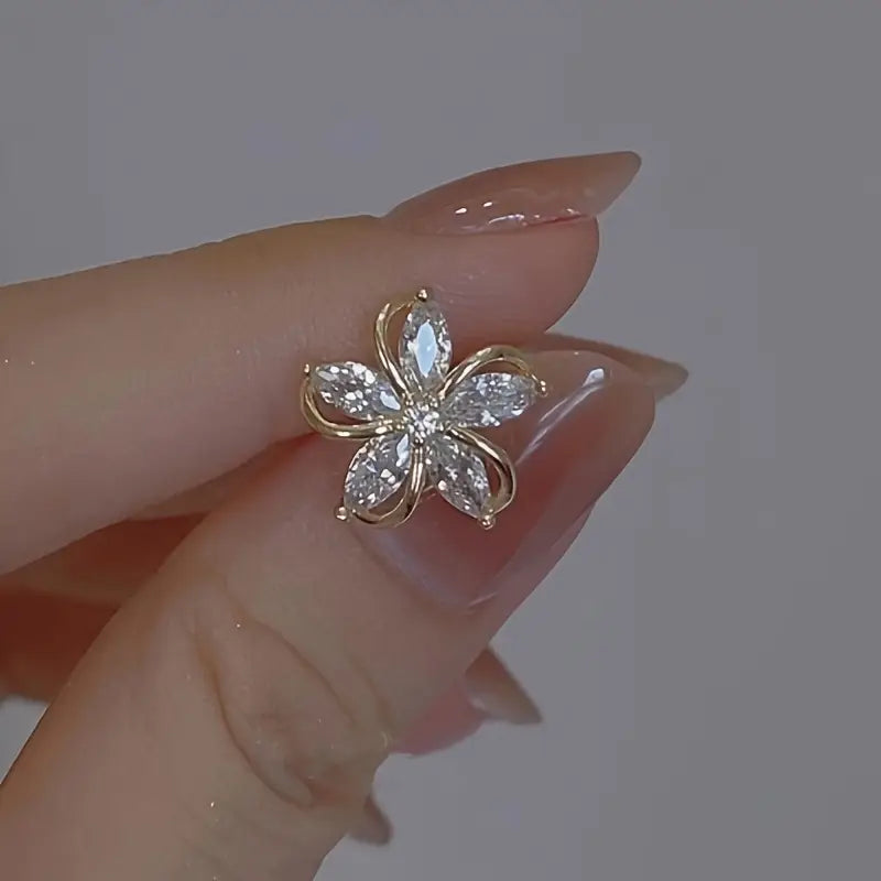 In Bloom Floral Stud