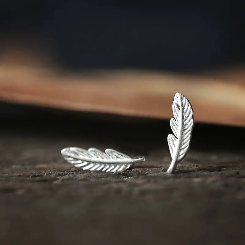 Simple Mini Feather Leaf Stud Earrings