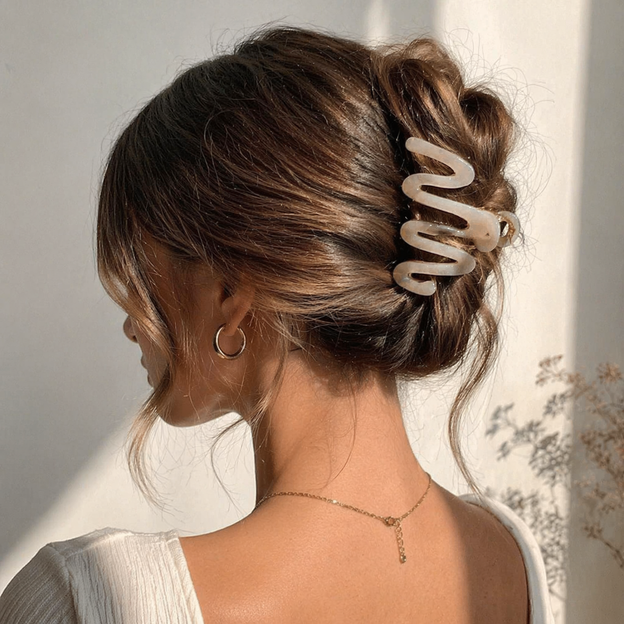 Iridescent Wavy Hair Clip