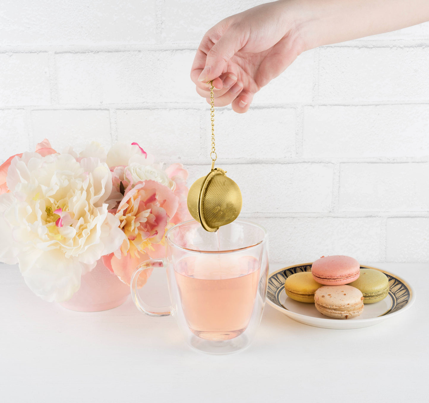 Small Tea Infuser Ball in Gold by Pinky Up®