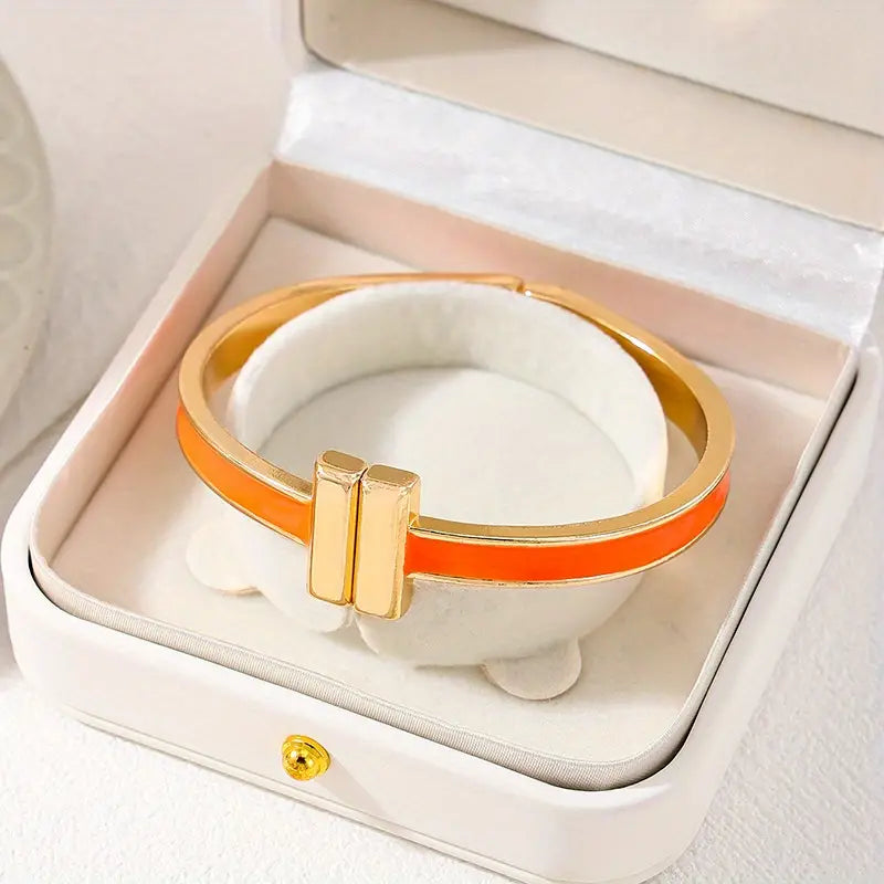 Spring Clasp Bangle for Women