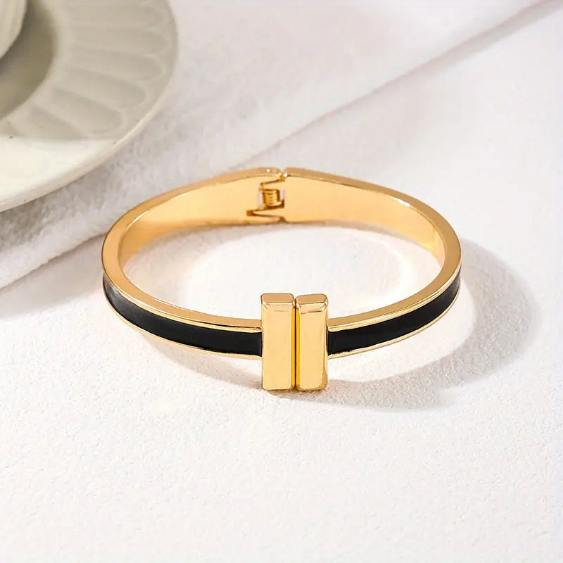 Spring Clasp Bangle for Women