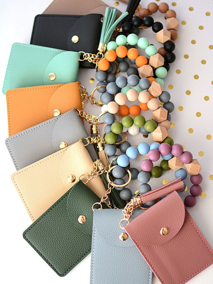 Colorful beaded keyrings with small wallet