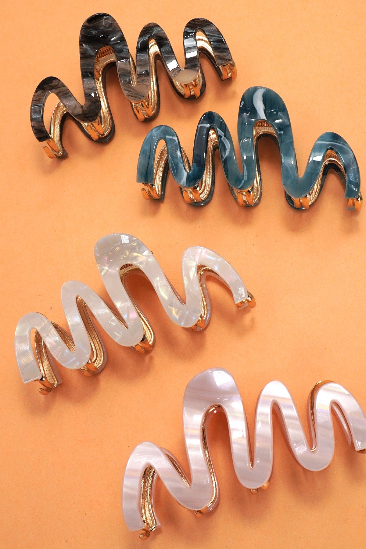 Iridescent Wavy Hair Clip