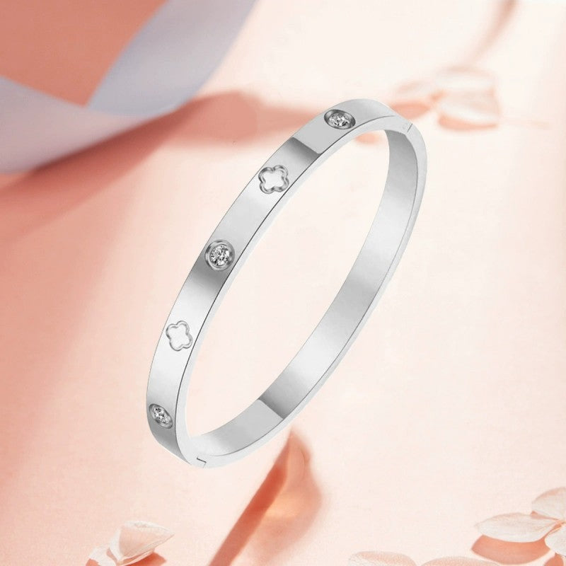 The Everglow Bangle