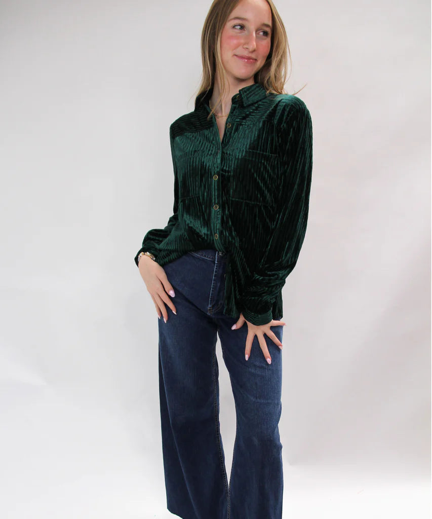 Curvy Stripe Textured Velvet Button-down Shirt/ HUNTER GREEN